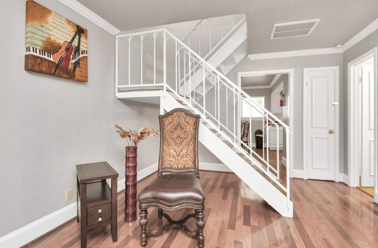 Stunning Private Room In Town Home Houston Eksteriør bilde